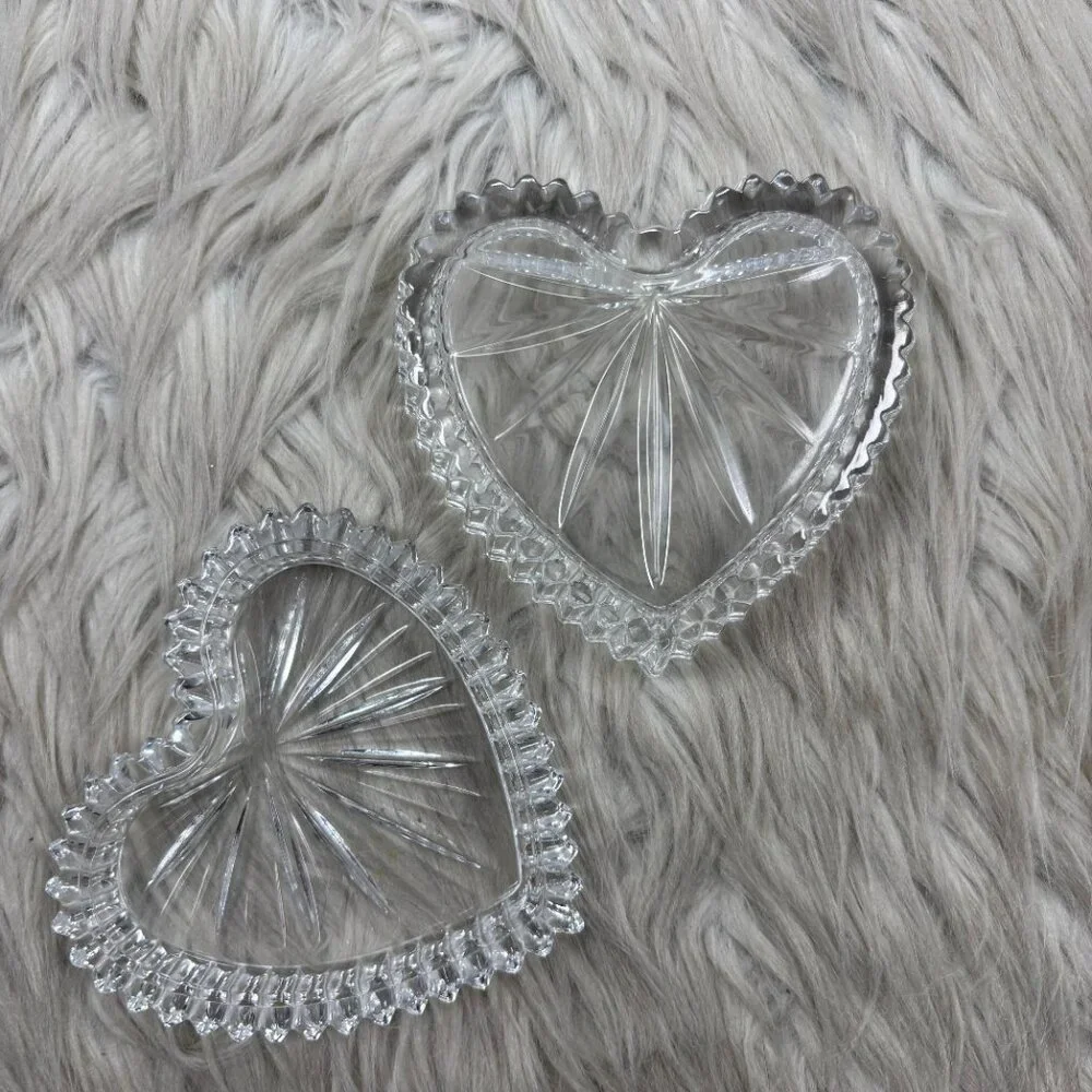 Unbranded clear cut